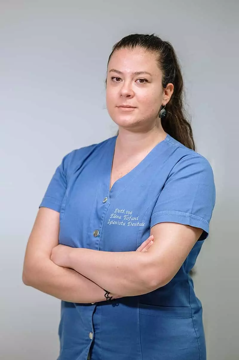 医生 Tofani Elena
